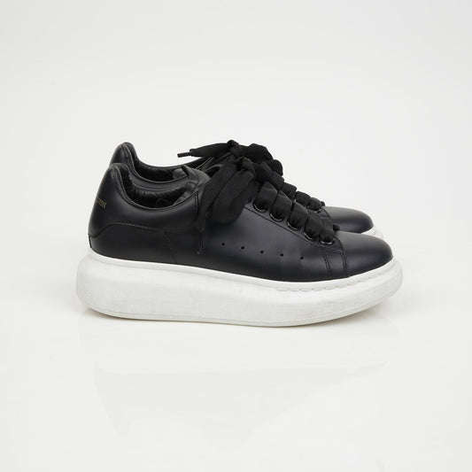 Oversole Sneakers