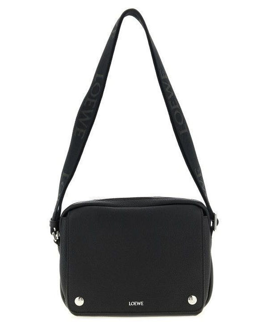 Medium Pebble Messenger Bag in Flexible Grain Calfskin