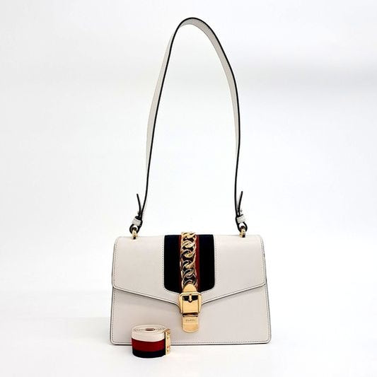 Gucci Sylvie Bag (421882) (10265399)